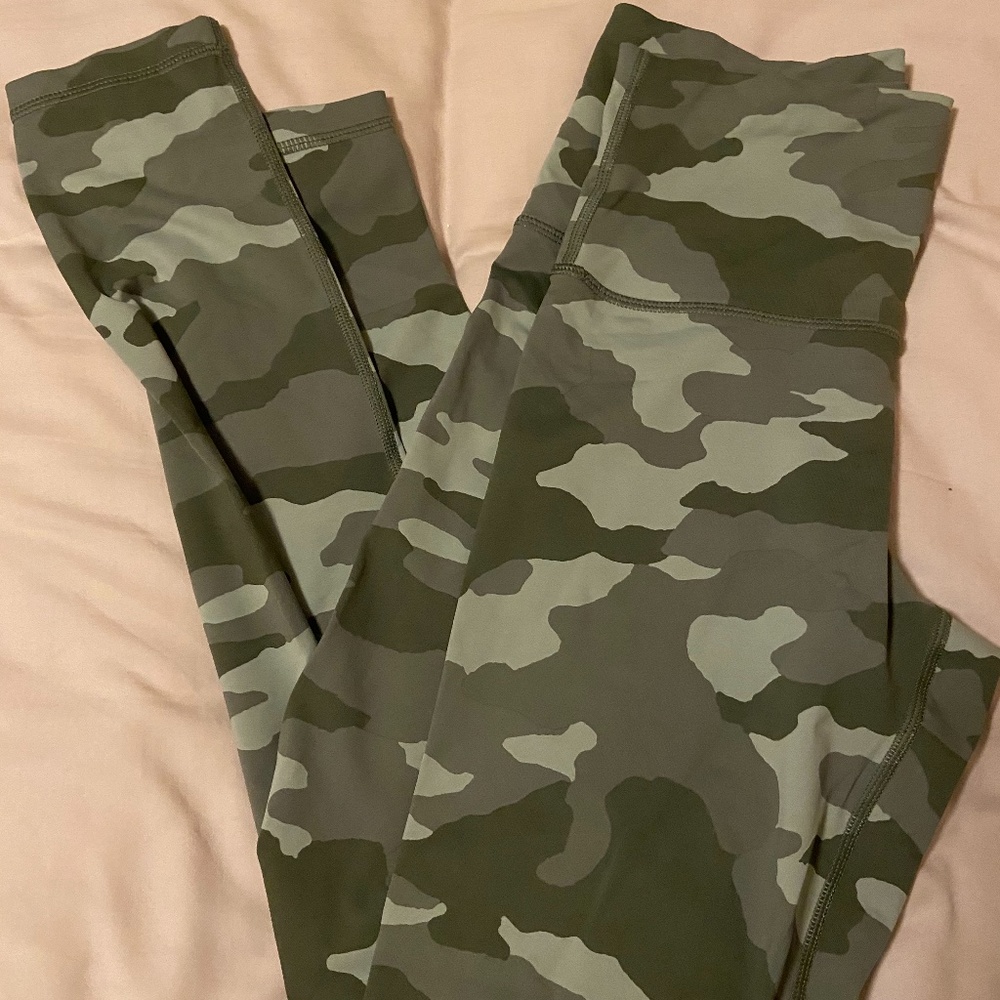 Arie camo leggings